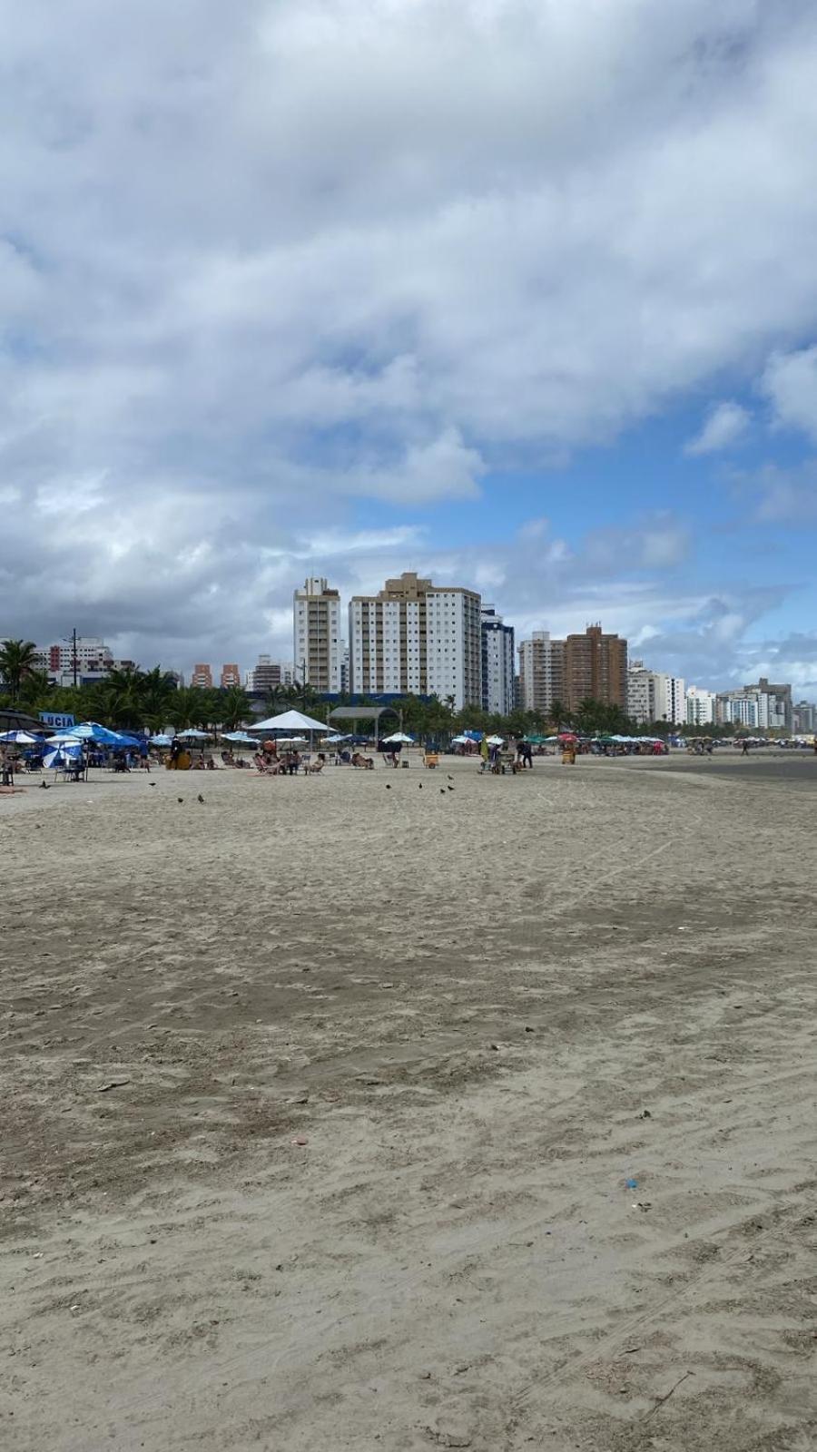 Apto A 50M Da Praia, Com Ar Condicionado, Wifi , Portaria 24H Praia Grande  Buitenkant foto